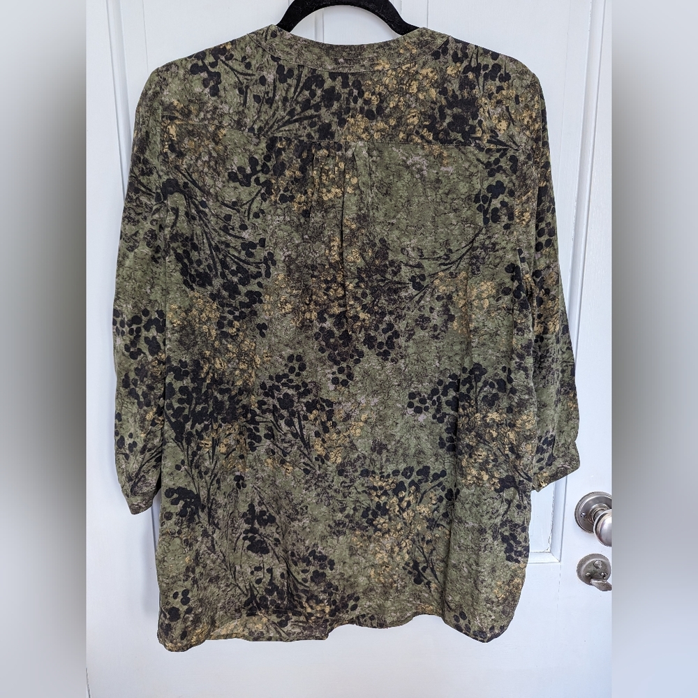 Banana Republic Womens 14 100% silk button blouse top green flower print - Picture 2 of 11